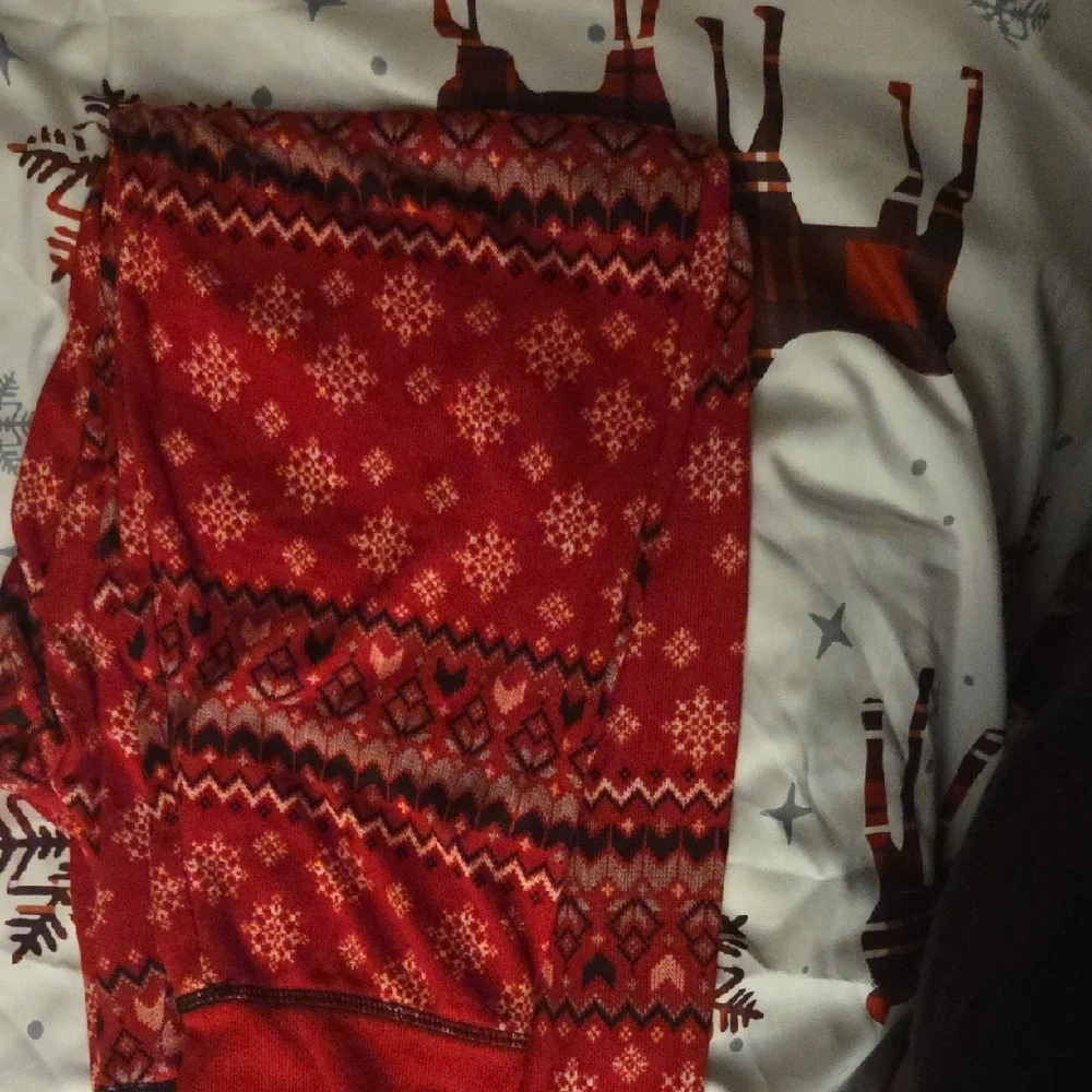Women's Red Patterned PJs - Picture 3 of 5